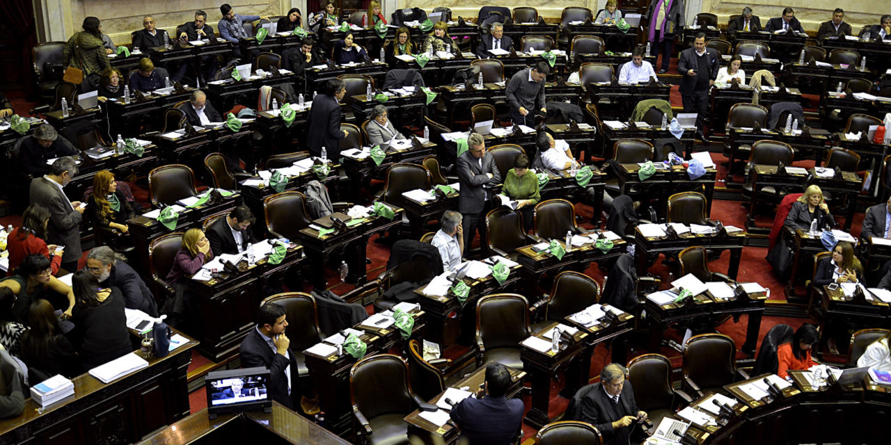 Nuevos apuntes de opinión pública en torno a un debate histórico: despenalización del aborto