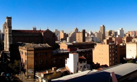 Los hogares cordobeses: las transformaciones en el tiempo y las diferencias por nivel socioeconómico