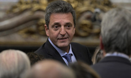 Qué dicen las últimas encuestas sobre la imagen de Sergio Massa