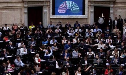 Proyecto “Bases” complicado y mega DNU judicializado: ¿qué escenarios se abren según las encuestas?