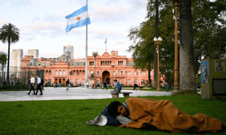 La ideología de los anti y los demagogos