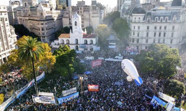 A casi dos años de gobierno, Milei conserva  su núcleo y mantiene el reclamo social