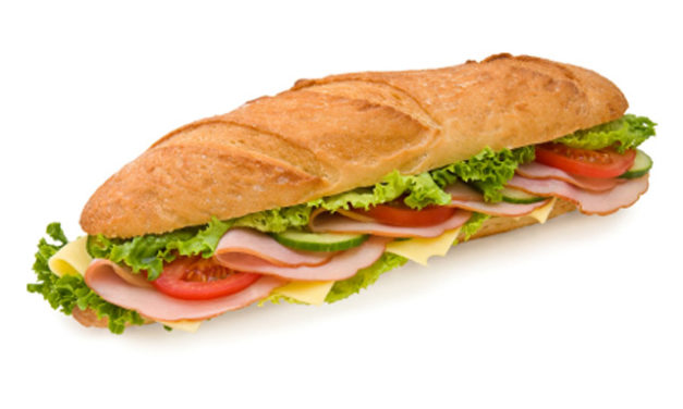 El sándwich social ahora tiene mucho más jamón en el medio