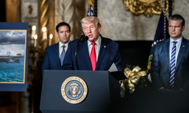 Geopolítica del disfraz: cómo las potencias se narran a sí mismas para ejercer poder