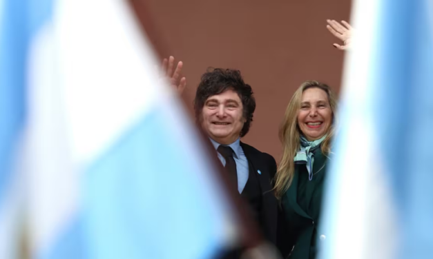 Si Milei fuera un producto, ¿cómo le iría en las góndolas argentinas?